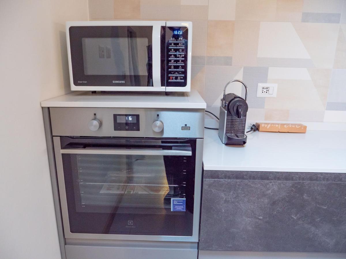 Comfy Penthouse Appartement Milaan Buitenkant foto
